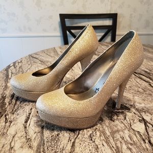 Brash gold glitter heels size 9
